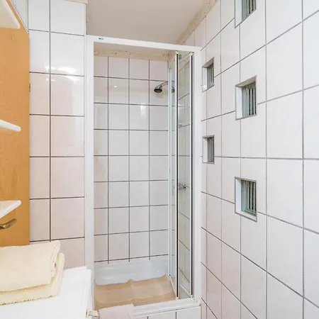 3 Bedroom Nice In Zaton Veliki זאטון