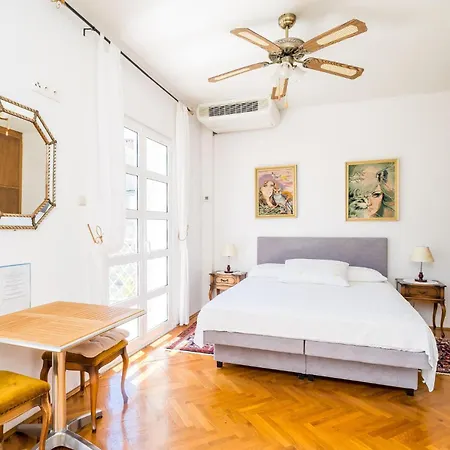 別荘 3 Bedroom Nice In Zaton Veliki